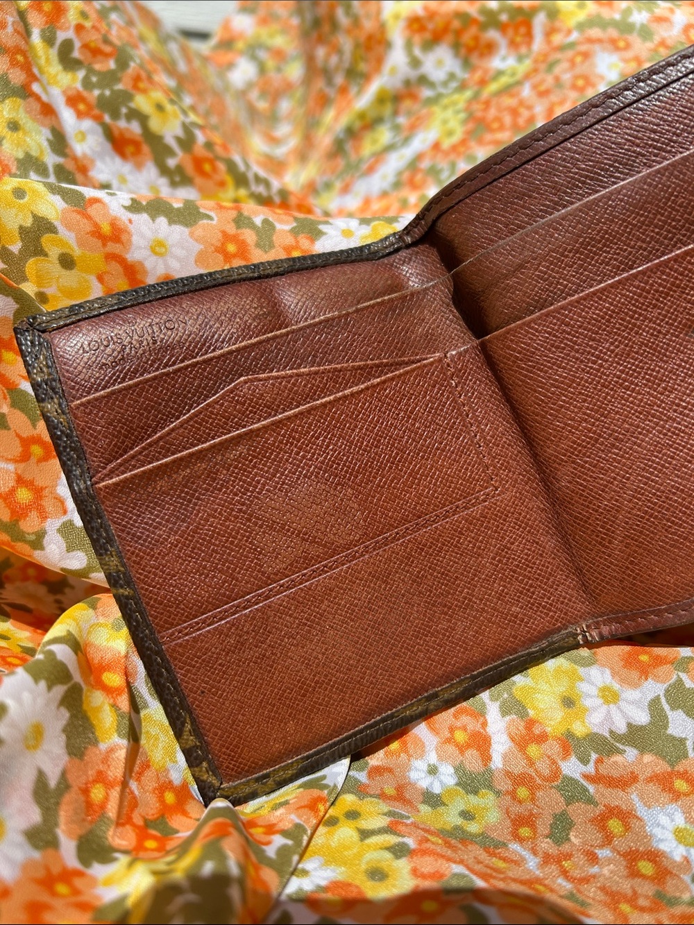 Louis Vuitton Tri-fold Wallet COA Included - Picture 5 of 16